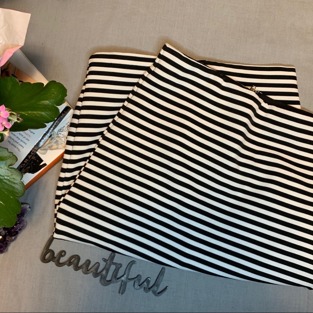 Striped High Waist Body-con Midi Pencil Skirt